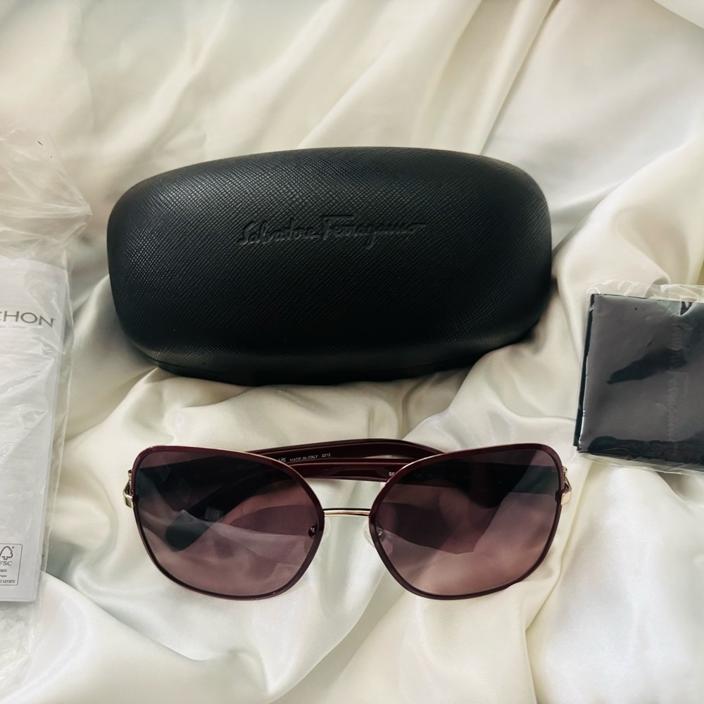 Salvatore Ferragamo Women's Sunglasses - Burgundy